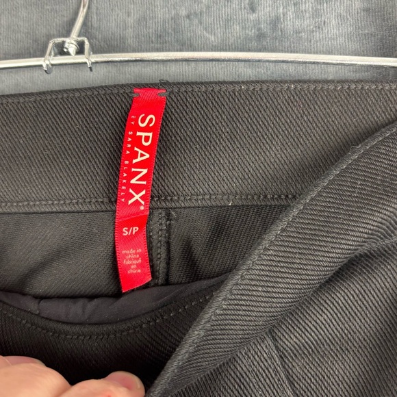 SPANX High-Rise Black Slimming Jeggings Sz Sm 27” inseam - Picture 2 of 7